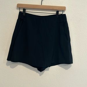 Babatan hikaru black skort size 8